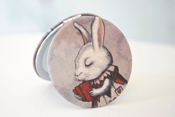 Pocket mirror "Unlucky at cards, lucky in love" (Hare)