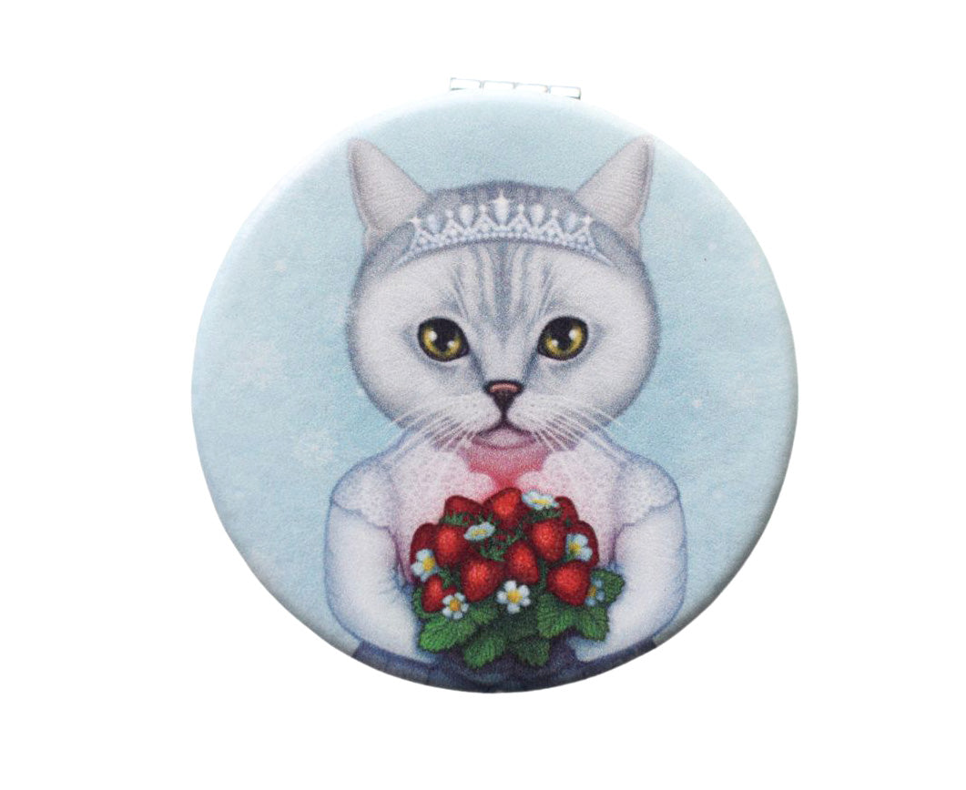 Pocket mirror "Don't marry a girl who wants strawberries in January" (British Shorthair)