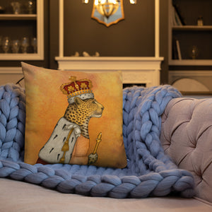 Premium pillow "In every woman there is a queen" (Leopard)