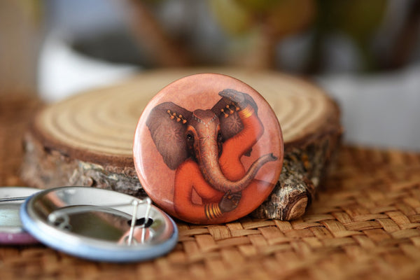 Badge "Dancing is creating a sculpture that is visible only for a moment" (Elephant)