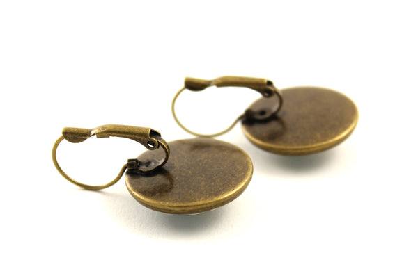 Earrings "Punctuality is the politeness of kings" (Persian cat)