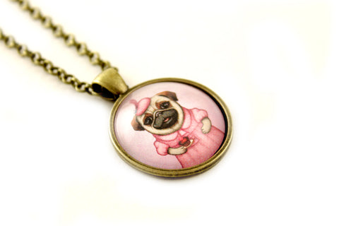 Pendant "A full stomach makes a happy heart" (Pug)